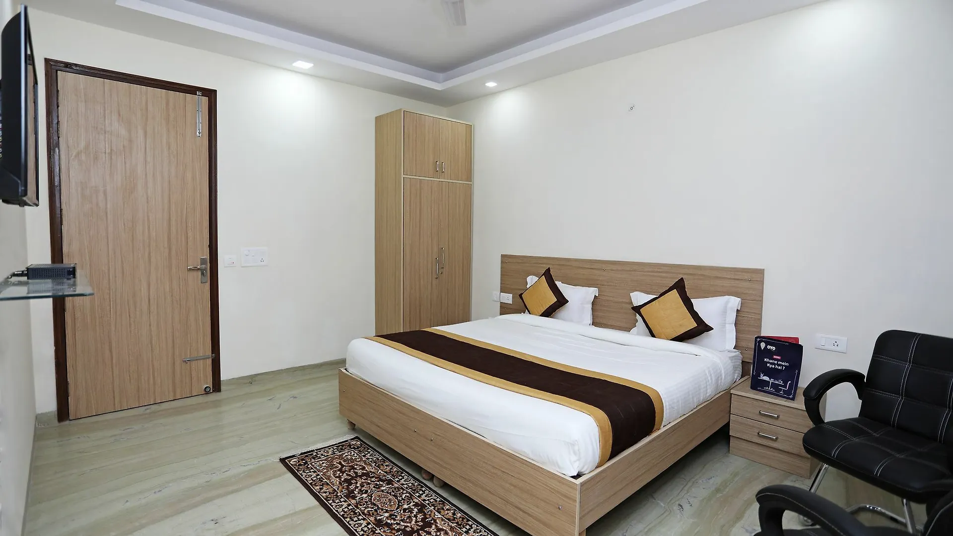Oyo 9380 Star Rooms Badshahpur