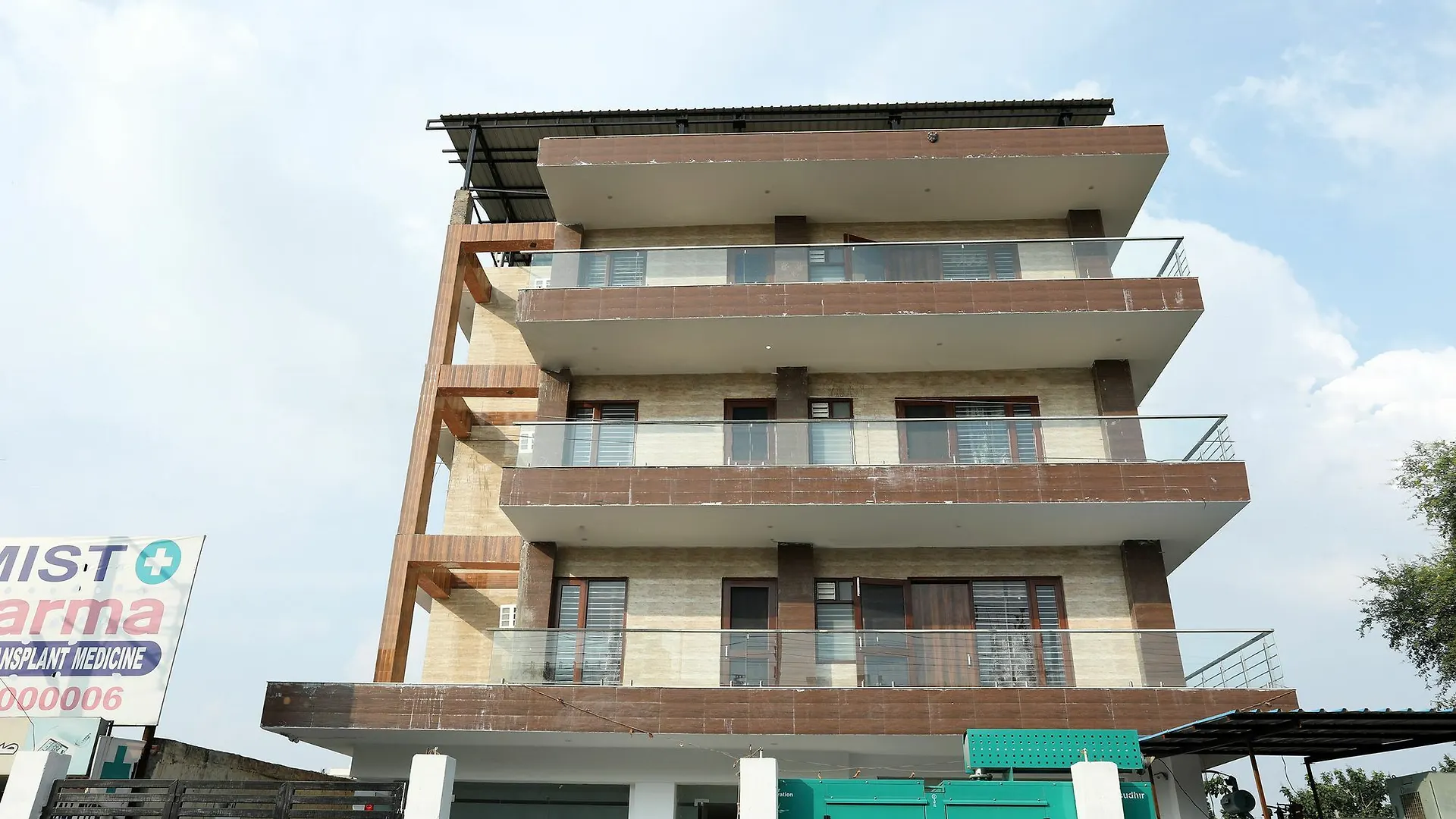 Hotel Oyo 9380 Star Rooms Badshahpur
